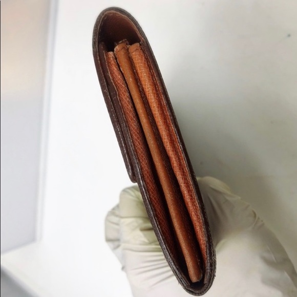 Authentic Louis Vuitton wallet - Picture 3 of 7